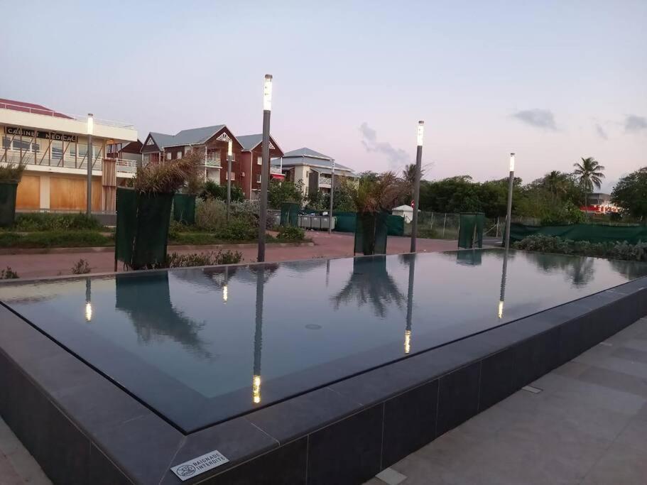 Les Pieds Dans L'Eau Chez Syl Appartement Le Moule Buitenkant foto